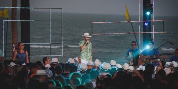 Cantor Felipão lança clipe da música “Carro Equipado” gravado no DVD “Felipão na Minha Praia”