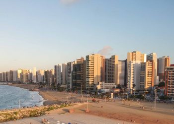 Sol, mar e alimentação: dicas para aproveitar as férias da melhor forma