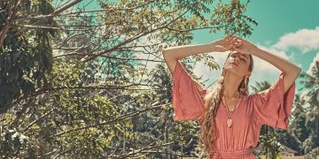 Estilo Feitiço aposta no conforto por meio da modelagem na nova coleção Indonésia