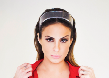 A trajetória de Alinne Rosa, cantora à frente do bloco Largadinho no Fortal 2019