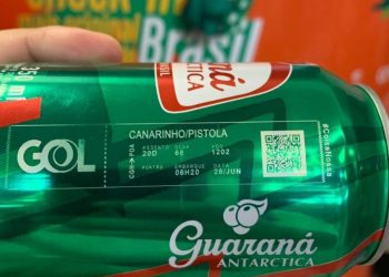 Gol lança check-in com impressão em lata de Guaraná Antarctica