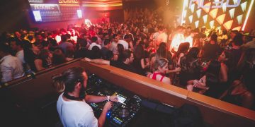 Para todos os públicos: as festas da véspera de feriado em Fortaleza