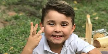 Momento Fofura! Conheça o menino João Davi, que faz sucesso cantando hits do sertanejo na web