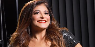 Kátia Cilene fará show em Caucaia neste domingo (22)