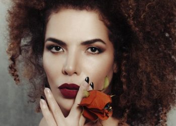 Vanessa da Mata é a primeira atração confirmada do Festival Elos 2019