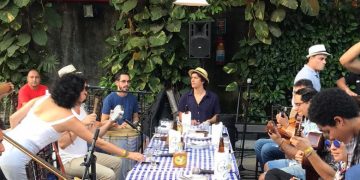 Giz Cozinha Boêmia reuniu grandes nomes da música em comemoração aos 365 dias de boemia