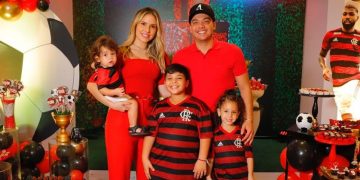 Yhudy comemora aniversário de 9 anos em festa temática do Flamengo ao lado do pai Wesley Safadão, de Thyane Dantas e dos irmãos Ysis e Dom