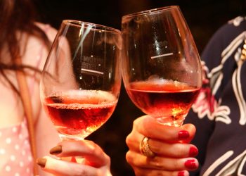 Colosso promove Feira de Vinhos com 5 horas de degustação livre de mais de 100 rótulos diferentes