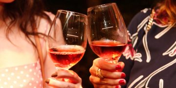 Colosso promove Feira de Vinhos com 5 horas de degustação livre de mais de 100 rótulos diferentes