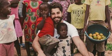 Alok lança campanha com vaquinha on-line para construção de escola na África