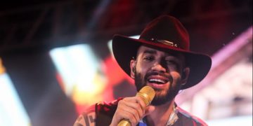 Gusttavo Lima convida para o Réveillon Colosso 2020