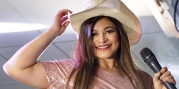 Kátia Cilene vai comandar show no tradicional festival Pindorecana