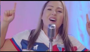 Giselle Café regrava hino da torcida do Fortaleza Esporte Clube