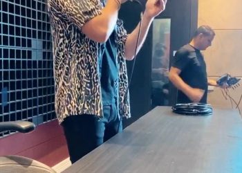 Jonas Esticado grava música com Wesley Safadão