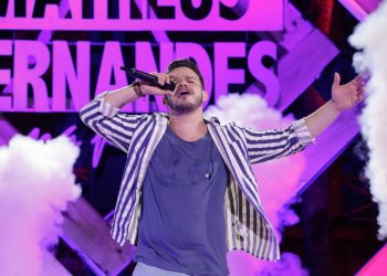 Matheus Fernandes grava DVD em Fortaleza