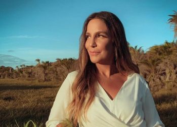 Com estilo acústico, Ivete Sangalo lança música “Dura na Queda”