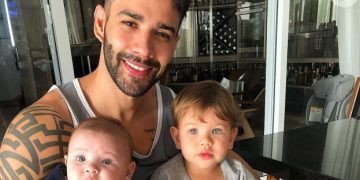 Gustavo Lima brinca com os filhos e encanta fãs