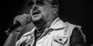 Cantores lamentam a morte de Paulinho Roupa Nova