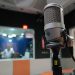 Música mais reproduzida nas rádios do Brasil em 2020 foi gravada em Fortaleza; saiba quem canta