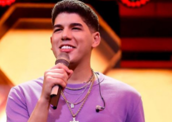 Para além dos palcos, Zé Vaqueiro mostra o processo de composição das músicas