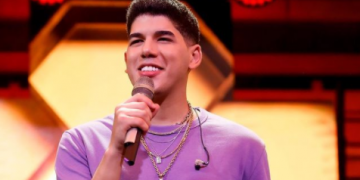 Para além dos palcos, Zé Vaqueiro mostra o processo de composição das músicas