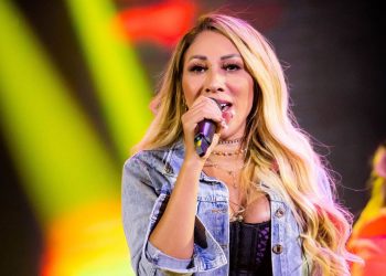 ESPIADINHA DO FORTAL: Após festa no reality, Gloria Groove conquista 2 milhões de seguidores no Instagram