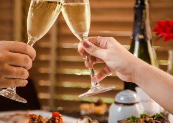 Misaki Sessions: restaurante faz ação especial com Espumante Nocturno no valor de R$ 59,00