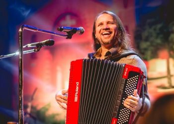 Dorgival Dantas, Solange Almeida, Mastruz com Leite: confira lives juninas que vão agitar sua quarta-feira