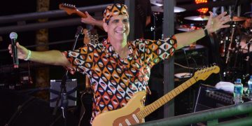 Bloco “Me Abraça” do cantor Durval Lelys não irá desfilar no Carnaval de Salvador em 2022; saiba mais