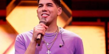 Zé Vaqueiro realiza live-show de São João nesta sexta-feira (11)