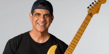 Durval Lelys lança clipe praiano de sucesso “Casal Feliz”; confira