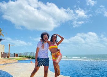 Ex-BBBs, João Luiz e Camilla de Lucas se reencontram no Beach Park