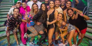 Anitta, Claudia Leitte, Xanddy e Carla Perez trazem folia brasileira em show nos EUA; confira