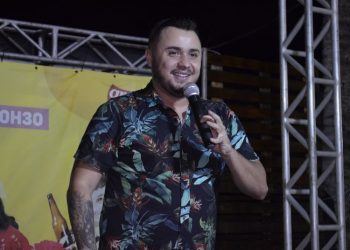 Casas de humor preparam agenda de apresentações nesta semana; confira
