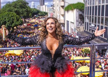 Daniela Mercury revela tema do próximo carnaval