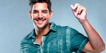 Felipe Eva comemora aniversário ao lado da família; confira