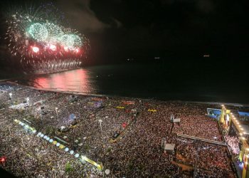 Fortaleza está entre as capitais que estudam realizar réveillon neste ano