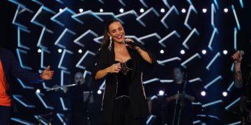 Ivete Sangalo faz feat inédito com banda É o Tchan; assista