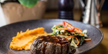 Restaurantes do Grupo Geppos participam da 16ª edição do Restaurant Week Fortaleza; confira cardápios