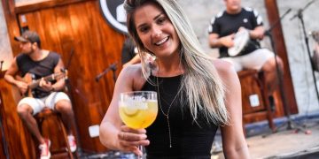 Qual é a boa de hoje? Confira agenda musical de bares, barracas e restaurantes para curtir o final de semana
