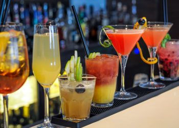 Confira 5 receitas de drinks deliciosos para alegrar seu happy hour