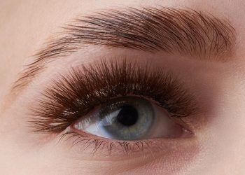 Conheça o brow lamination, o procedimento que é a nova tendência de beleza e estética