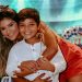 Filho de Mileide Mihaile se emociona ao receber mensagem de aniversário da mãe; assista