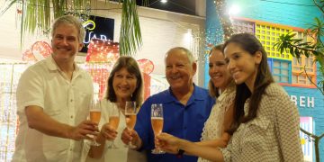 Acender das luzes do Jardins Open Mall marca o início das celebrações natalinas em Fortaleza