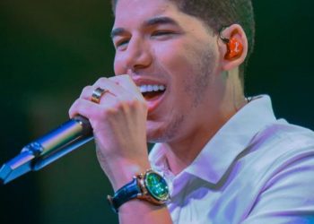 Zé Vaqueiro anima público com primeiro show realizado no Rio de Janeiro