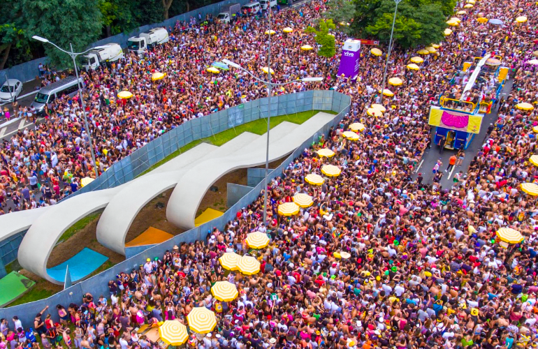 São Paulo anuncia carnaval indoor com trio elétrico e atrações do Axé