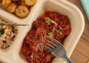 Pratinho Brasileiro, nova marca gastronômica do Grupo Colosso, inicia operação nesta segunda-feira (17)