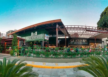 Com música ao vivo e diversidade de bebidas, Cervejaria Turatti traz 50% de desconto no happy hour das três unidades