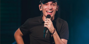 João Gomes vira meme ao fazer coreografia viral do hit “Malvadão”