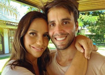 Ivete Sangalo curte viagem romântica com marido na Bahia; confira